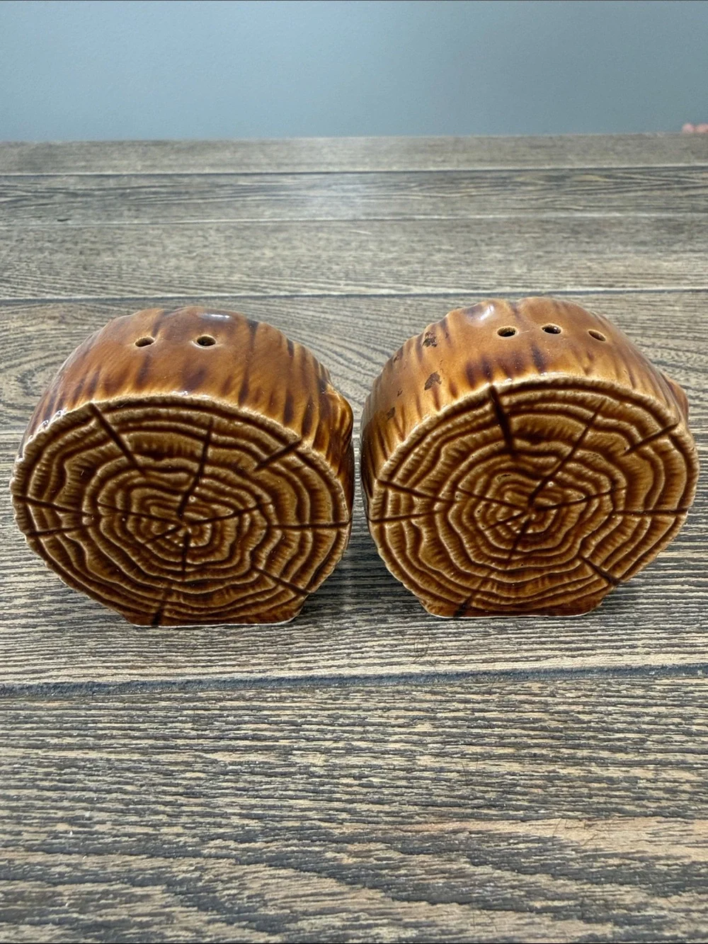 Las Vegas Brown Ceramic Salt & Pepper Shakers - Brown Casino Vintage